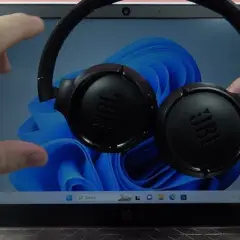 JBL Tune 500BT: Parowanie z telefonem, laptopem, TV. Rozwiąż problemy!