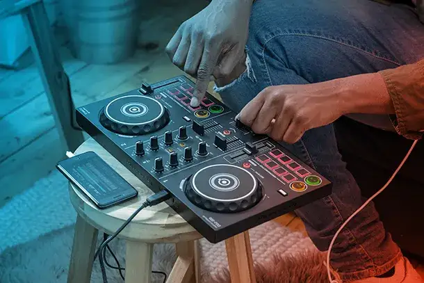 początkujący DJ sprzęt konsola