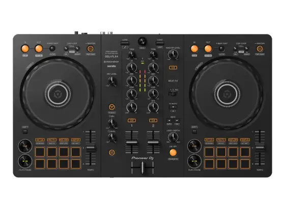 Pierwsza konsola DJ: FLX4, Numark? Wybierz idealny sprzęt!