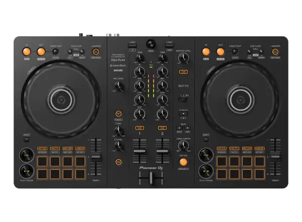 Pierwsza konsola DJ: FLX4, Numark? Wybierz idealny sprzęt!